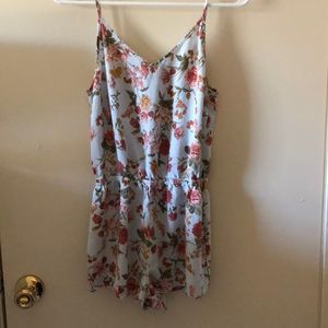 Super cute new Romper! Affordable and fashionable!